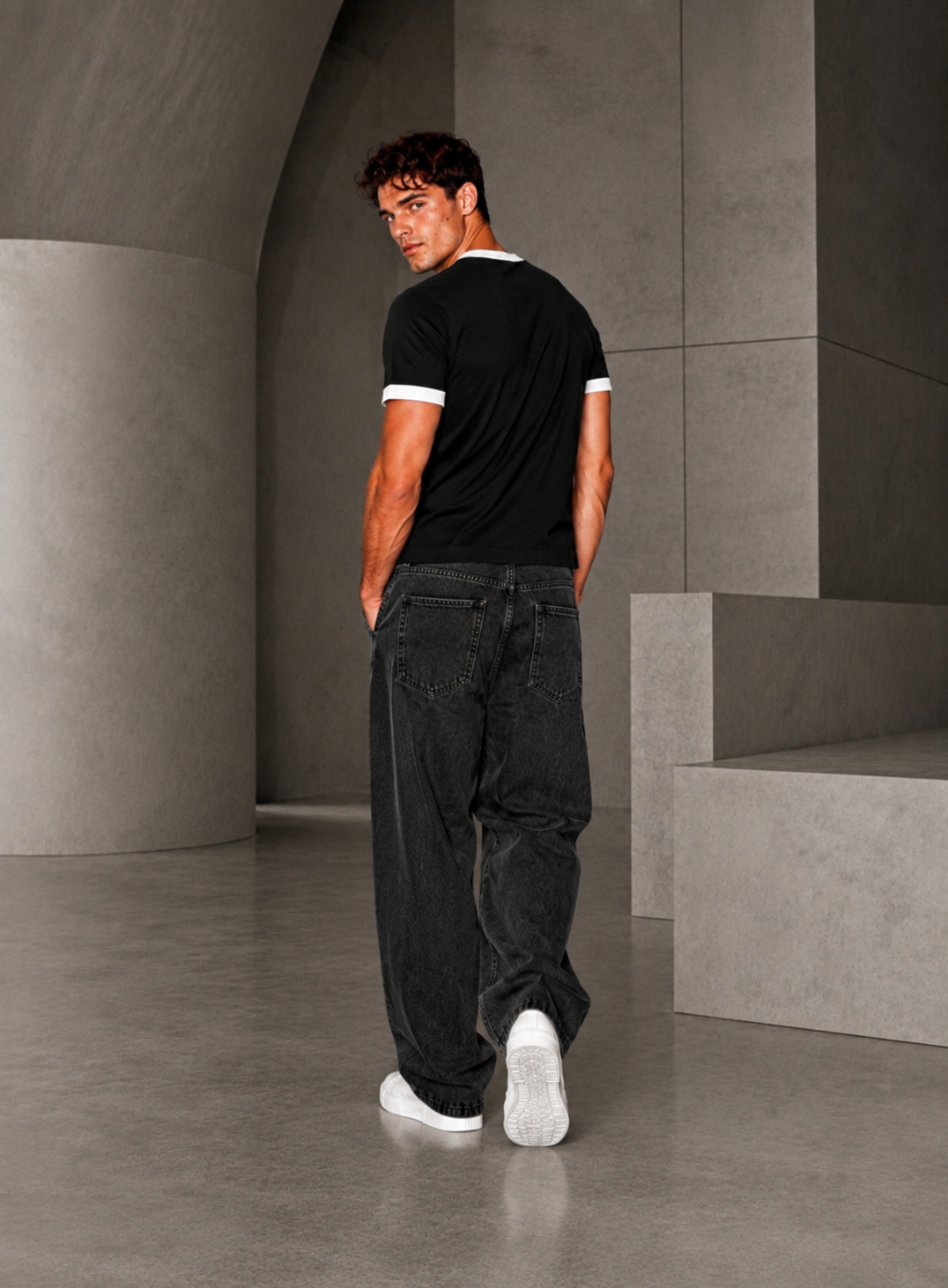 Classic Ringer Box T-Shirt (BW)